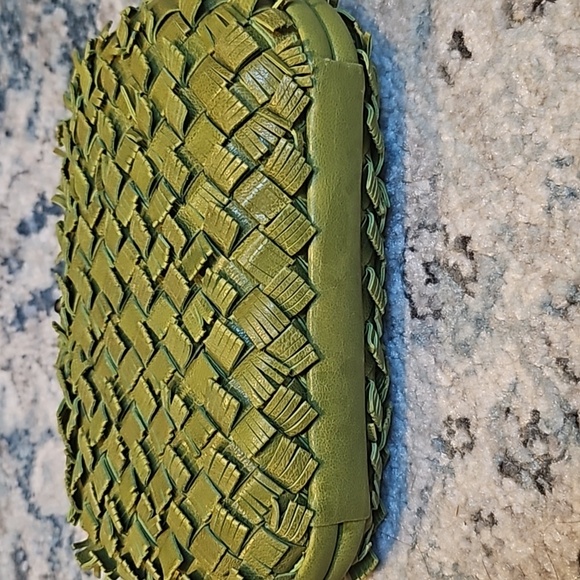 Bottega Veneta Knot Clutch - Picture 5 of 5